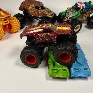 Monster Jam RARE Red MAX-D Maximum Destruction 1:64 Scale Diecast Monster Truck